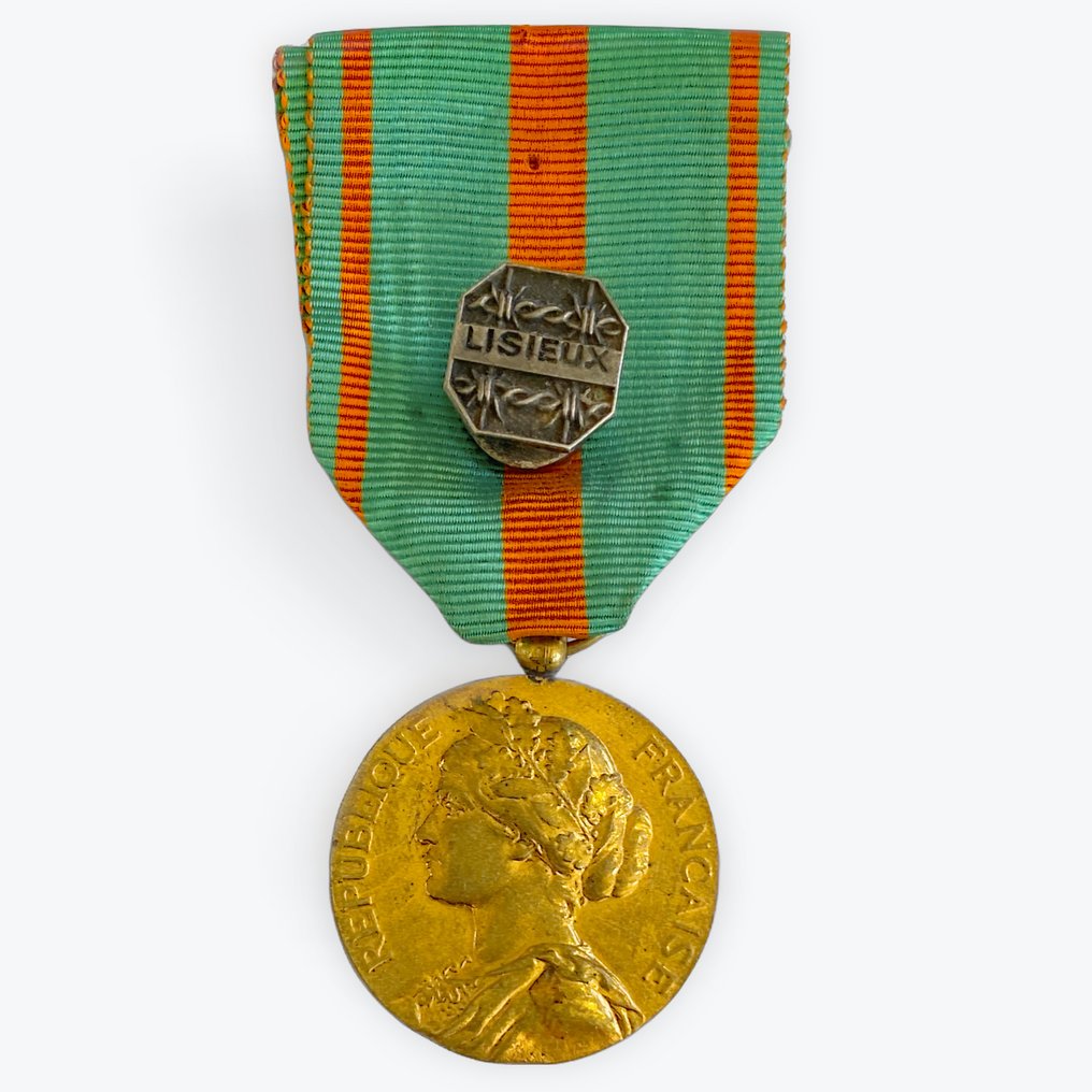 Frankrike - Militærmedalje - Flyktningmedaljen med merke for Lisieux-fengslede #1.0