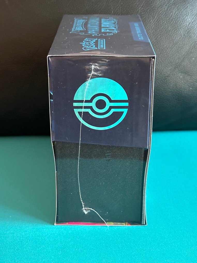 Pokémon - 1 Elite Trainer Box - PHANTASMAL FLAMES #3.2