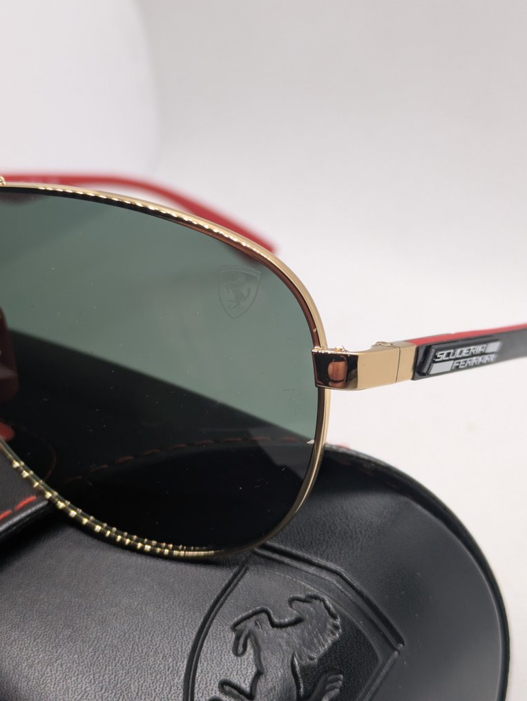 Ray-Ban - Ferrari #3.2