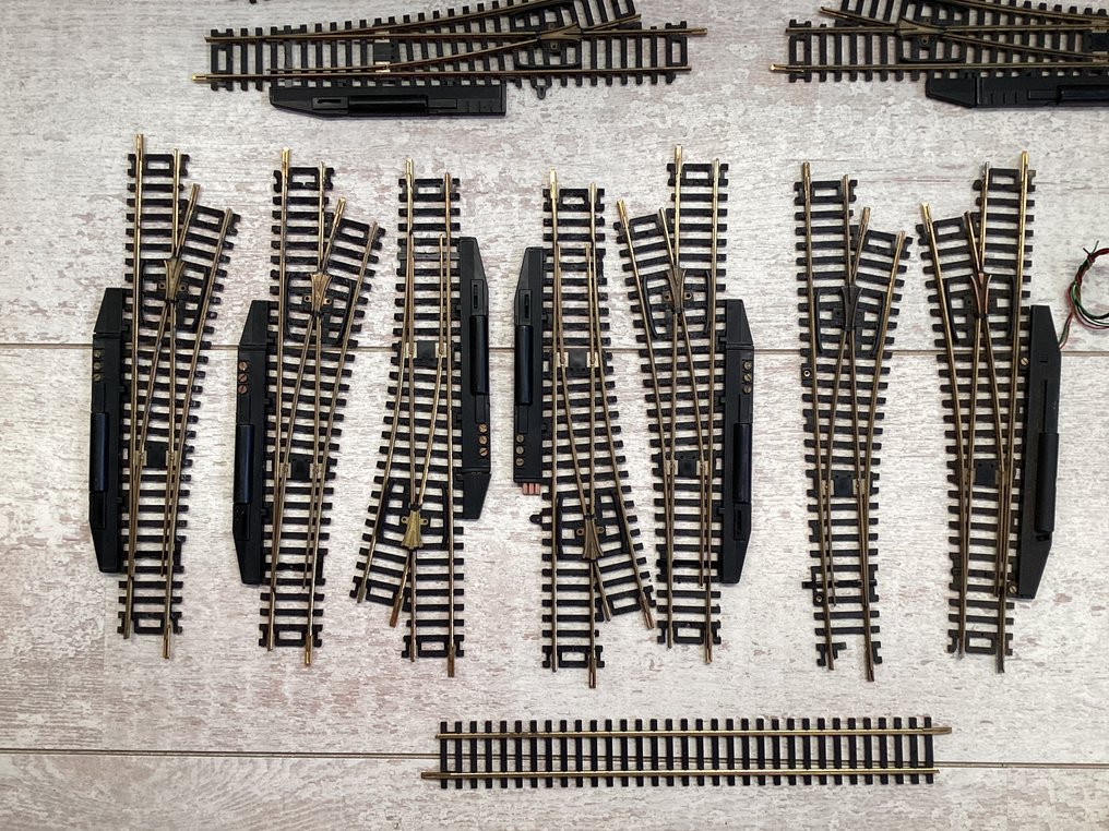 Roco H0轨 - 模型火车车轨 (14) - 14件套黄铜转轨器 #1.0