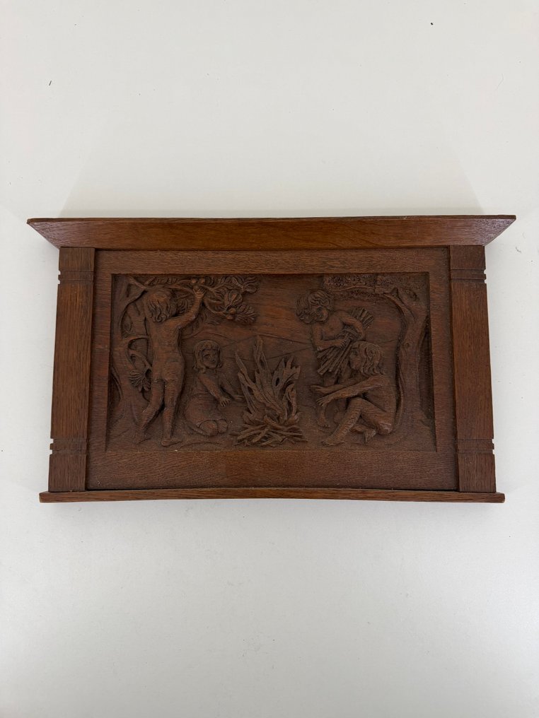 浮雕, Figuren rond een vuur - 36 cm - 木 - 1900 #1.0