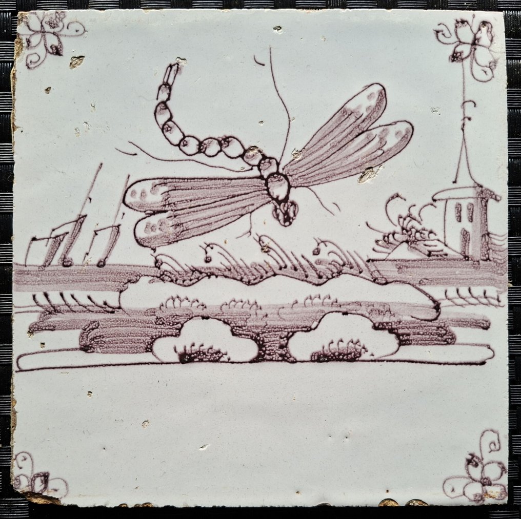 Cserép - Régi csempe szitakötővel. - 1700-1750 #2.1