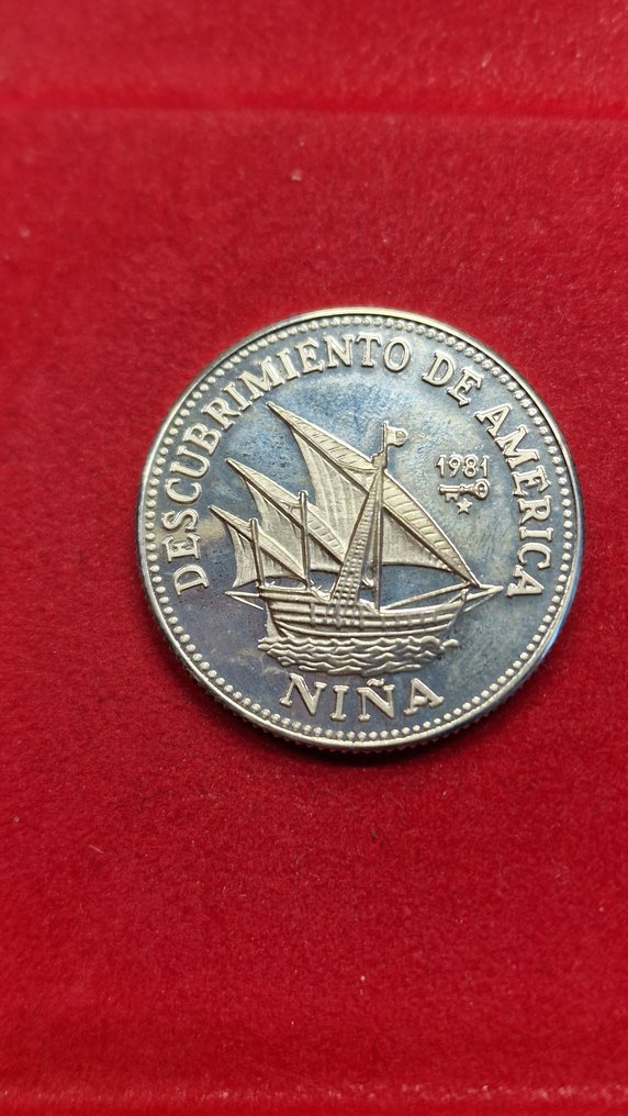 Caribbean. 5 Pesos 1981  (No reserve price) #1.0