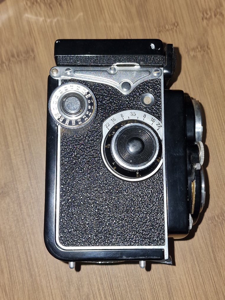 Yashica Yashica D Cámara réflex de objetivos gemelos (TLR) #2.1