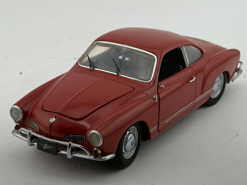 Franklin Mint 1:24 - Model sports car - VW Karmann Ghia 1967 #2.1