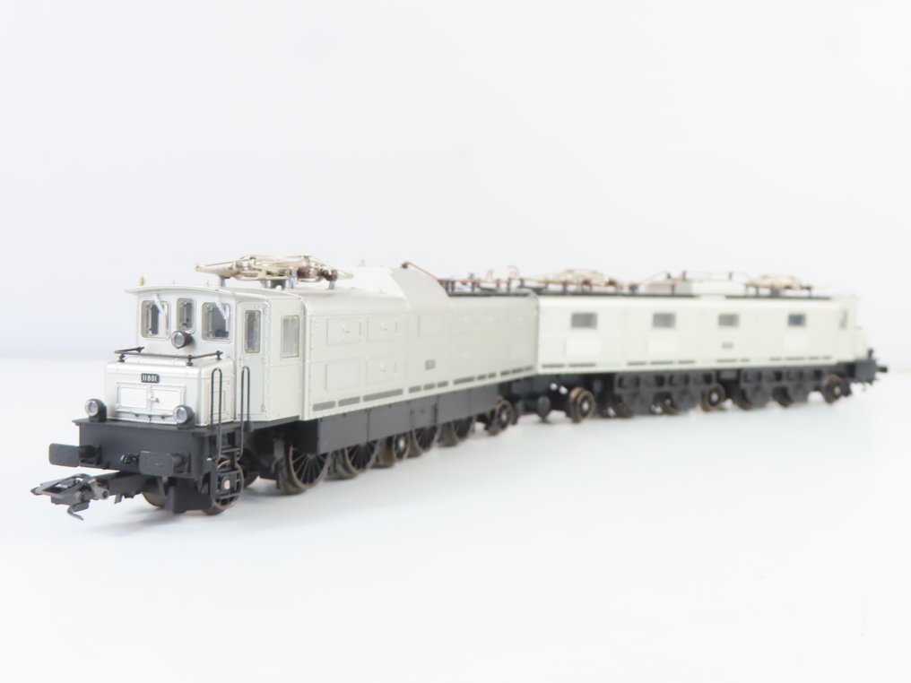 Märklin H0 - 33592 - Ellokomotiv (1) - Ae 8/14, Metall-Edition - SBB-CFF #1.0