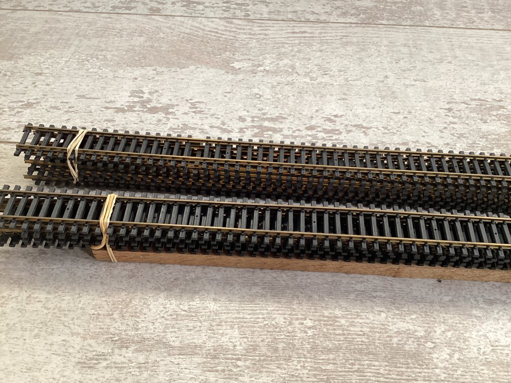 Roco H0轨 - 42200 - 模型火车车轨 (11) - 十一件柔性轨道 #4.3