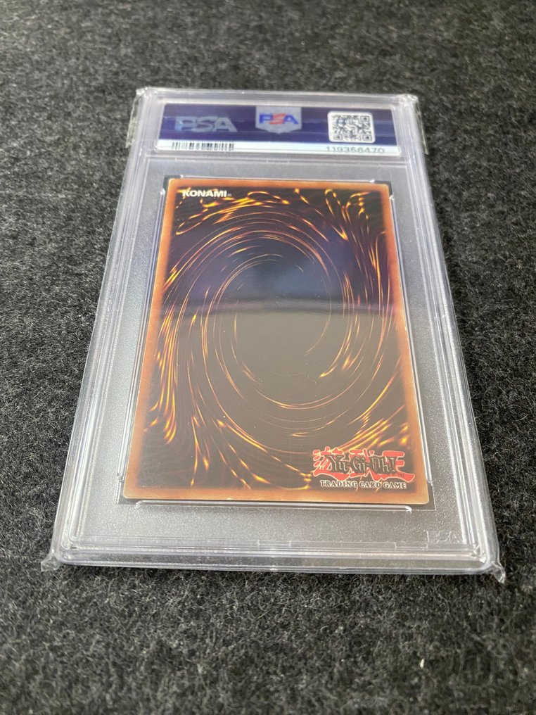 Konami - 1 Graded card - Yu-Gi-Oh! - Thousand-Eyes Restrict #084 First edition, Foil - PSA 7 #4.3