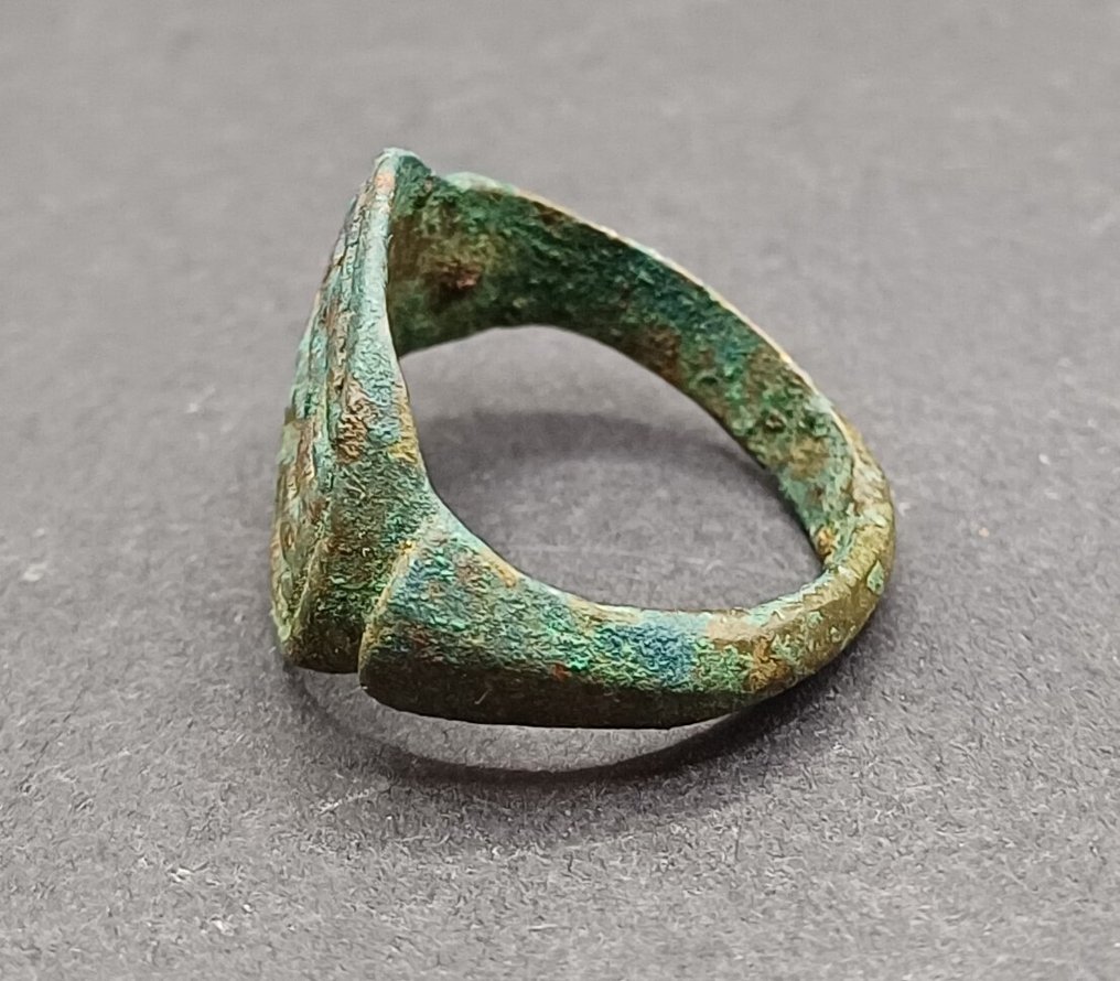 Μεσαιωνική Μπρούντζος δαχτυλίδι - 22 mm (χωρίς τιμή ασφαλείας) #1.0