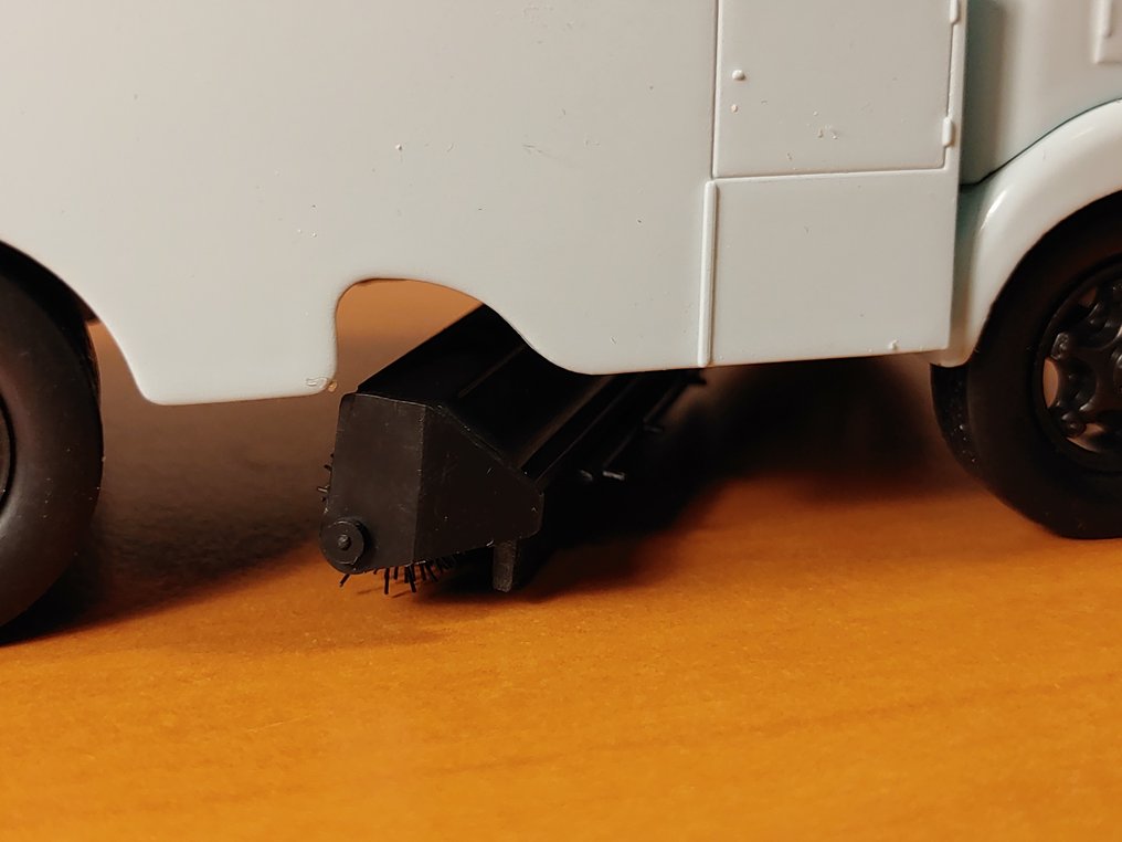 ASM 1:43 - Modellastlbil - Berliet GLB Veegwagen Ville de Dieppe - 1955 #4.3