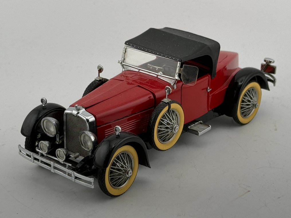 Franklin Mint 1:24 - 模型汽车 - 1928 Stutz Black Hawk Boattail Speedster - 由100个零件手工组装 #1.0