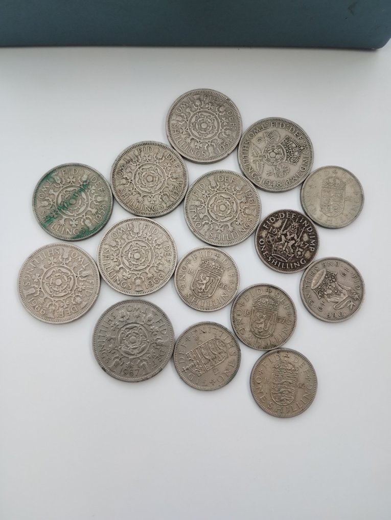 World. Collectie wereldmunten bestaande uit: -Een lot ongesorteerde, niet nagekeken wereldmunten -Een lot  (No reserve price) #3.2