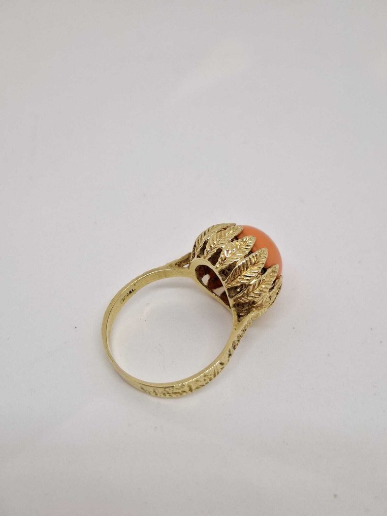 Ring - 18 kt. Yellow gold Coral #4.3