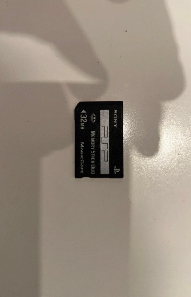 Sony - Playstation Portable (PSP) - World Tour Soccer 2 bundle - Κονσόλα βιντεοπαιχνιδιών + παιχνίδια - Στην αρχική του συσκευασία #1.0