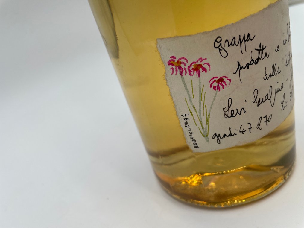 Levi - Flower   - b. 1997  - 70cl #2.1