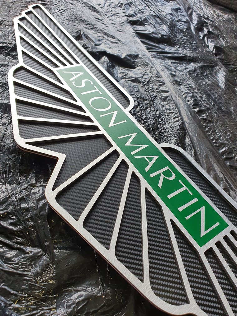 Sign - Aston Martin - Professional Wall Logo - Aluminium*/Carbon Kevlar Pattern #3.2