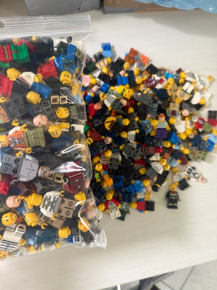 LEGO Minifigure - Minifigures - Lego Minifigures Lotto (180) #1.0