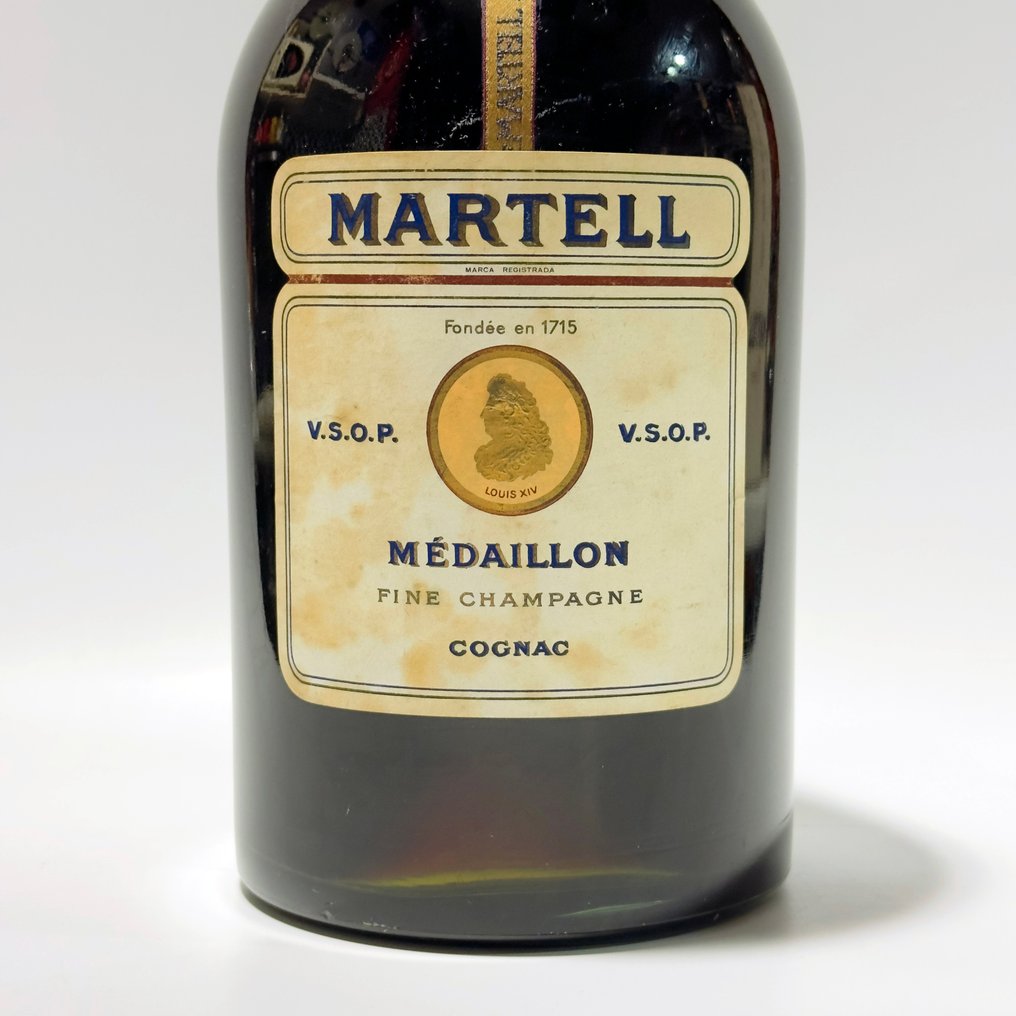 Martell - large format ~ VSOP Medaillon  - b. Δεκαετία του 1960, Δεκαετία του 1970 - 3cl, n/a (2.5-3.0 Ltr.) - 2 μπουκαλιών #2.1