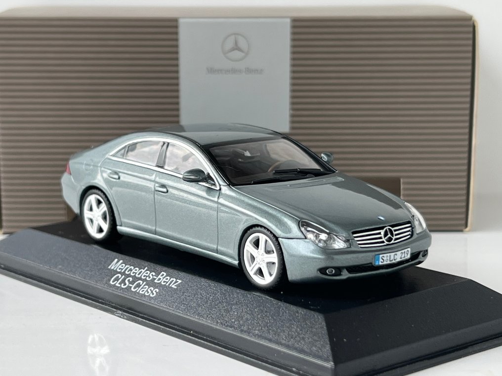 Minichamps 1:43 - Modellbil - Mercedes Benz - CLS #2.1