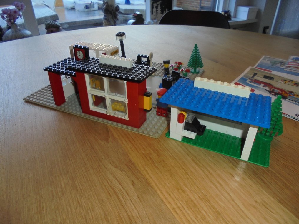 LEGO Set - Legoland - 379 - 675 - 608. #3.2