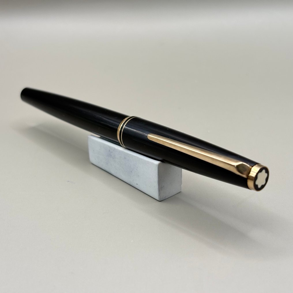 Montblanc - 221 (black) 80's - 14K Gold nib (F) - Wieczne pióro #1.0