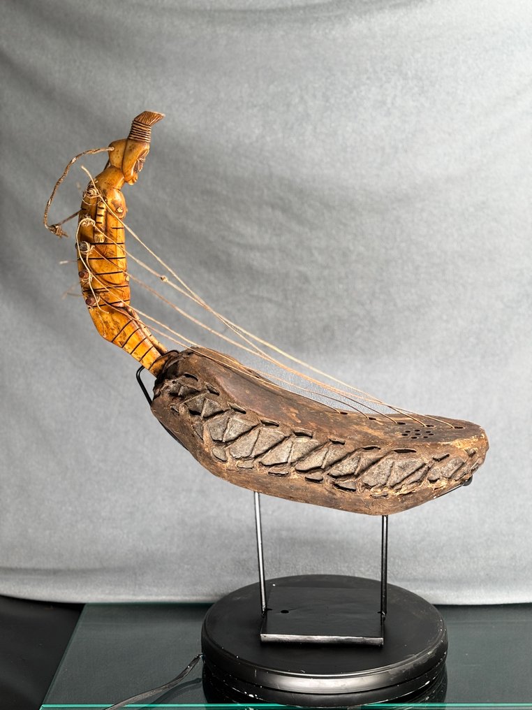 Harpe mangbetu 与 Georges Parisot(法国30年代的州长) - Mangbetu - 刚果(金) #1.0