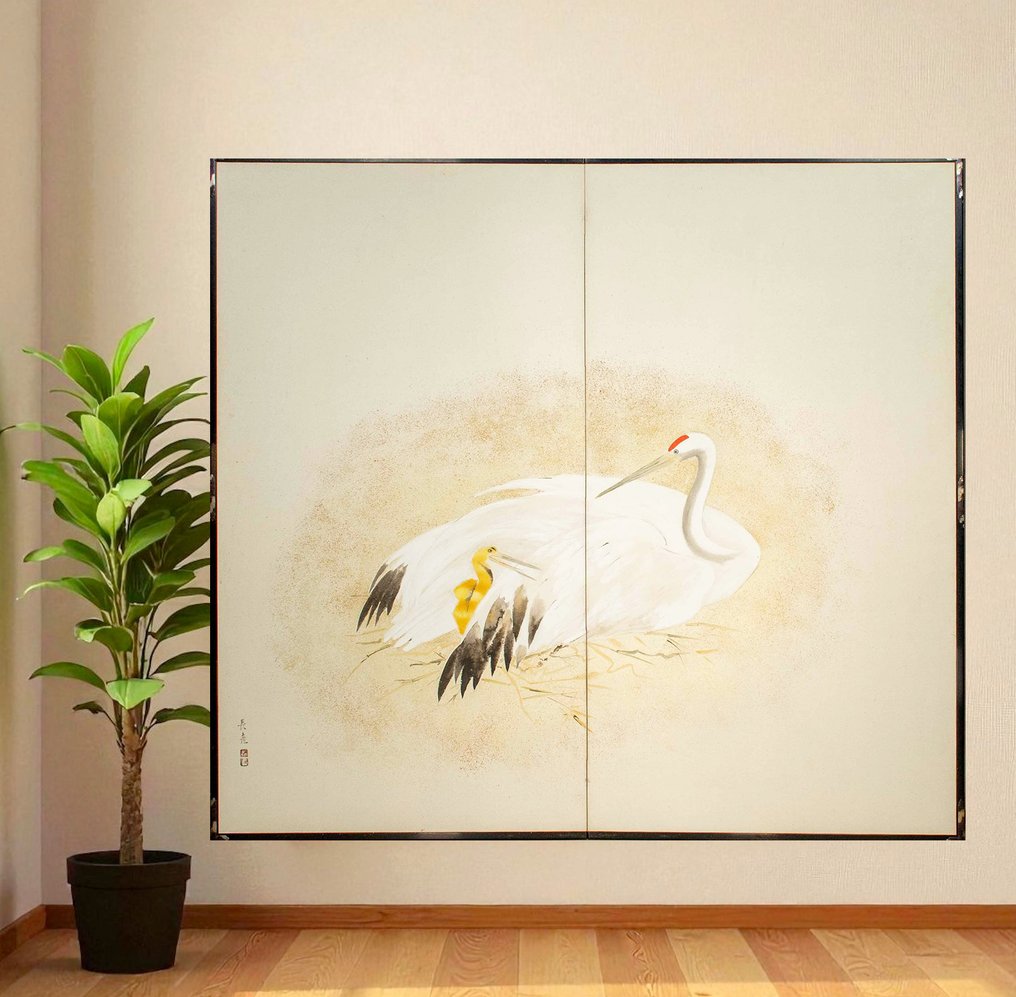 日本折叠屏风 - 纸, 木, 一幅精美的两扇折叠屏风，描绘满洲鹤与小狗的图案。 - Signed Hirano Nagahiko (1904-75) - 日本 - 昭和时期（1930-1950年） #1.0