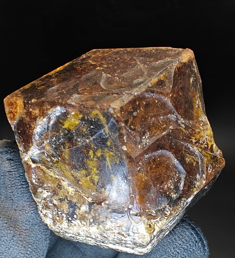 Andradite Crystal - Height: 6 cm - Width: 6 cm- 276 g #2.1