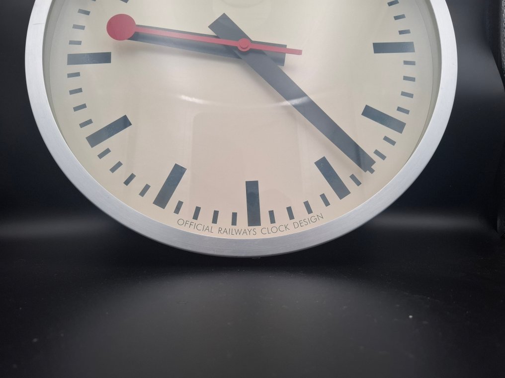 Relógio de estação - Mondaine Minimalista Alumínio, Plástico, Vidro - 2010-2020 - 40 centímetros #4.3