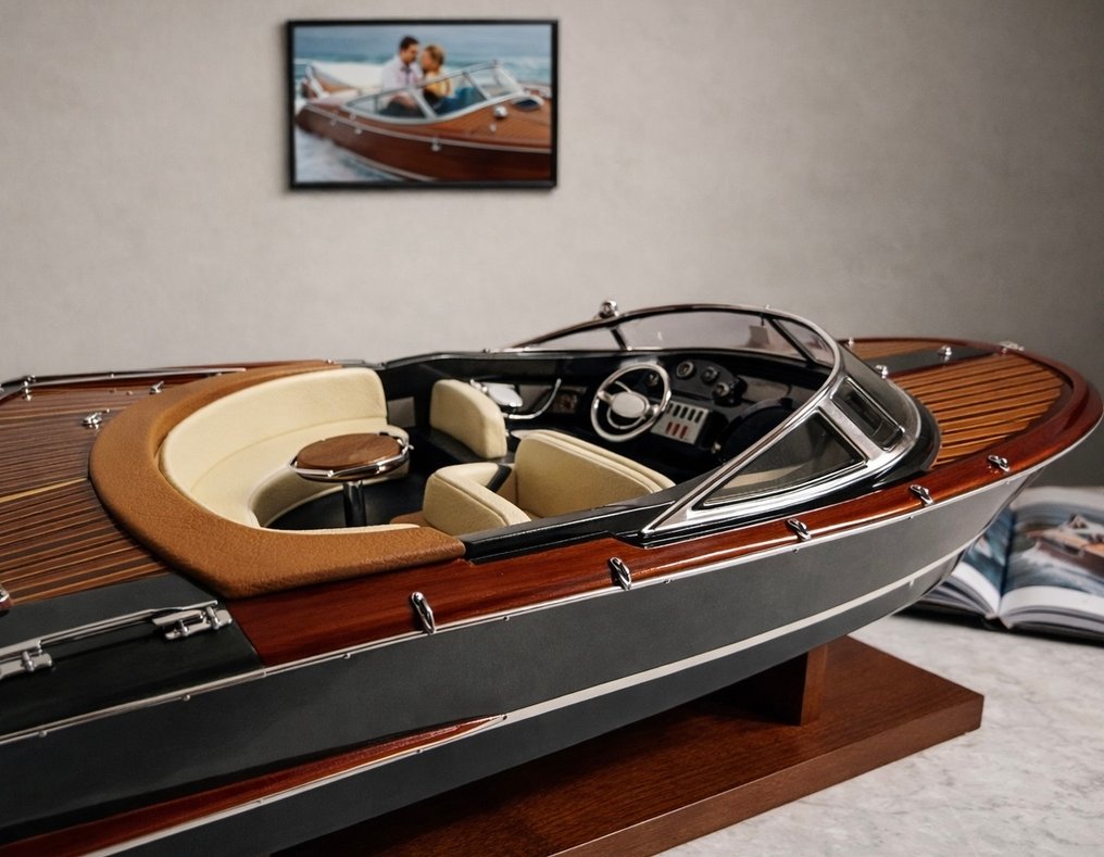 Riva RIVA version Aquariva 67 cm Luxe en bois 1:12 - Modellboot #2.1