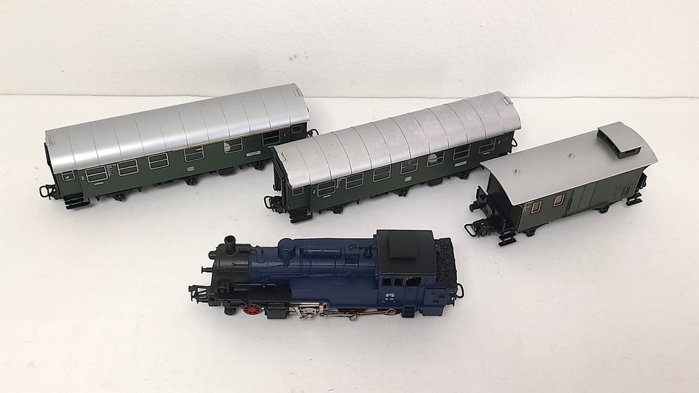 Märklin H0 - 29175, 4067, 4069, 4038 - Όχημα μεταφοράς ατμομηχανής (4) - Προσωπικό τρένο - Σετ με τρένο με τροφοδοτική μηχανή BR 74 - DB #1.0