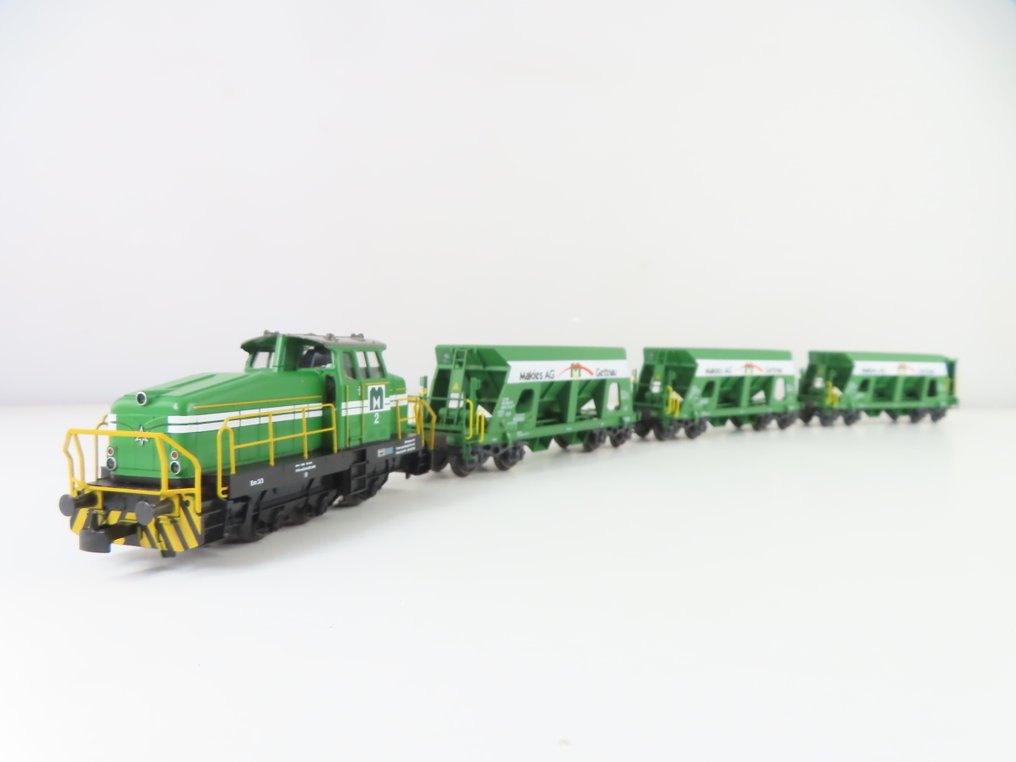 Märklin H0轨 - 28453 - 火车组 (1) - Makies柴油调度机车Em 3/3，配备3个卸载器 - SBB #1.0