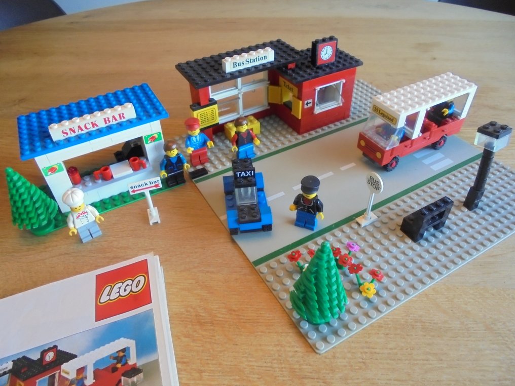 LEGO Set - Legoland - 379 - 675 - 608. #1.0