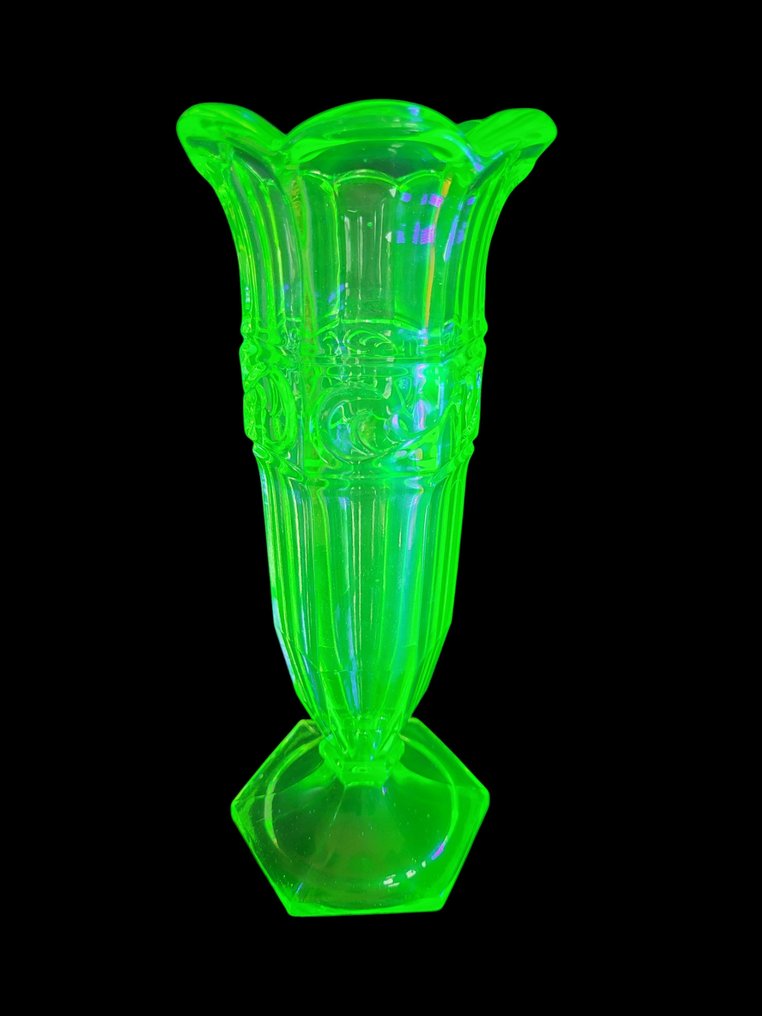 Vaso  - uranio - vetro di uranio #4.3