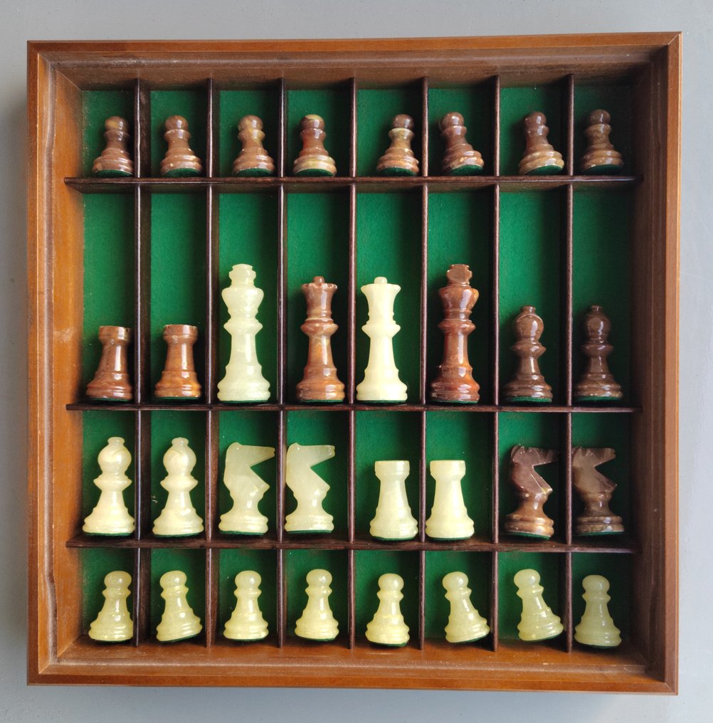 Σετ σκακιού - Dal Negro in alabastro con scacchiera in legno #1.0