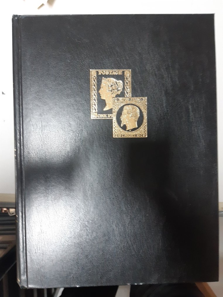 Αξεσουάρ  - 7 άδεια αποθεματικά βιβλία με λευκές σελίδες. #1.0