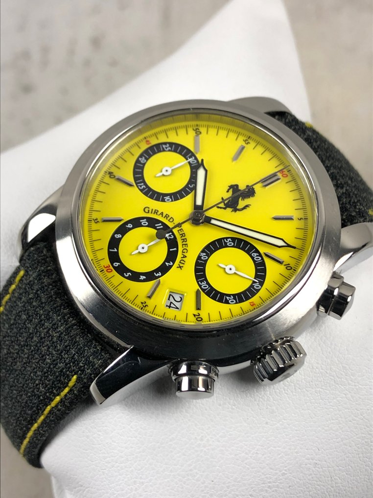 Girard-Perregaux - Ferrari Chronograph Automatic Manufacture - 8020 - Herren - 1990-1999  #2.1
