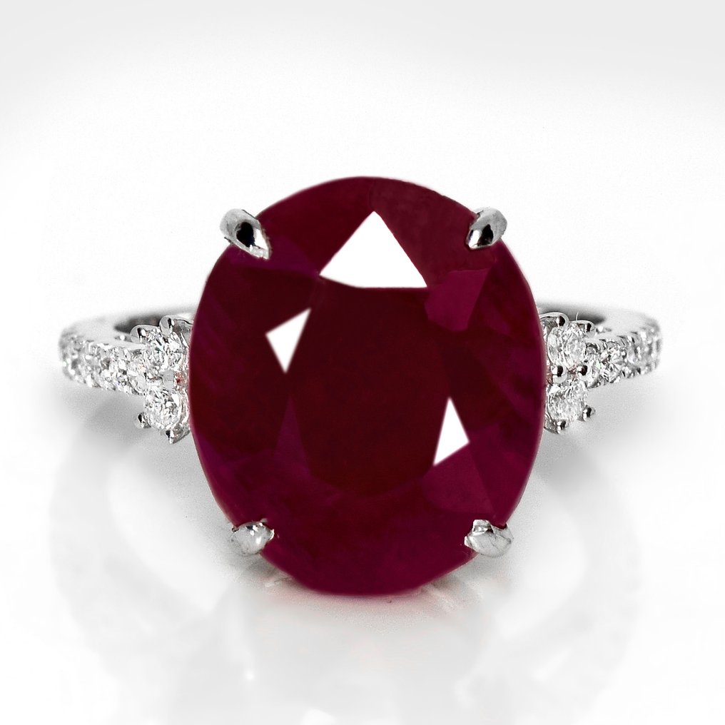 Ohne mindestpreis - Ring - 14 kt HRD 5,63 ct Ungeheizt Violett-Rot, Weißgold -  5.90ct. tw. Rubin - Diamant #1.0