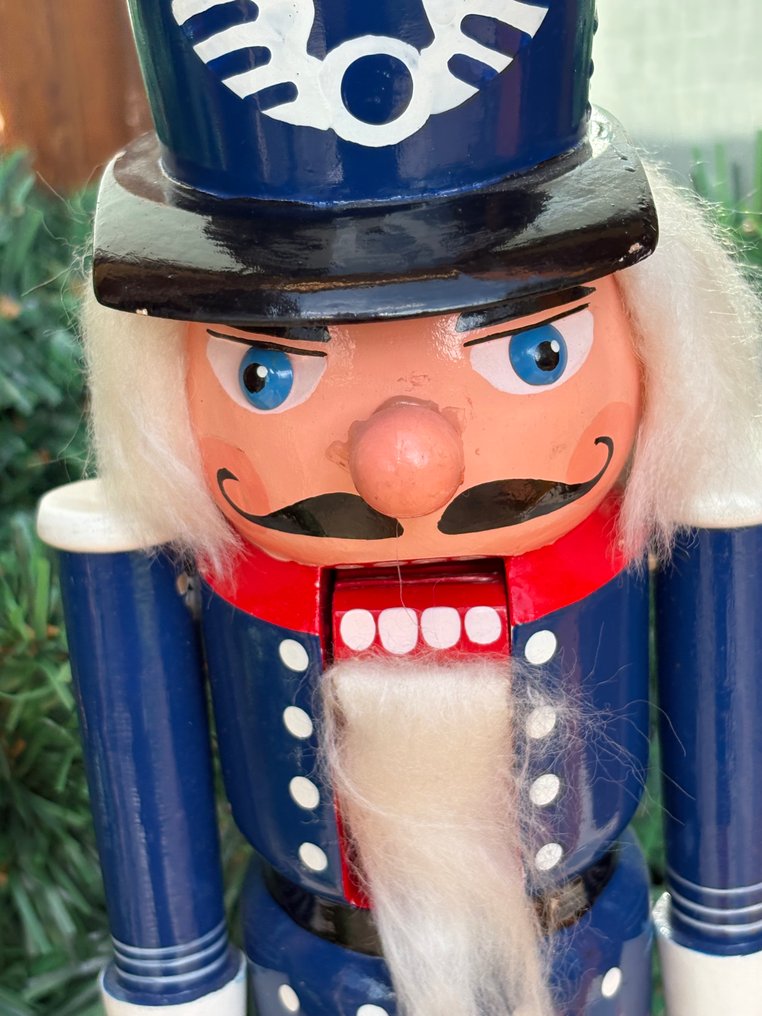 Notenkraker in blauw-wit-rood, 1980-1990 - Nutcracker - houtpulp #1.0