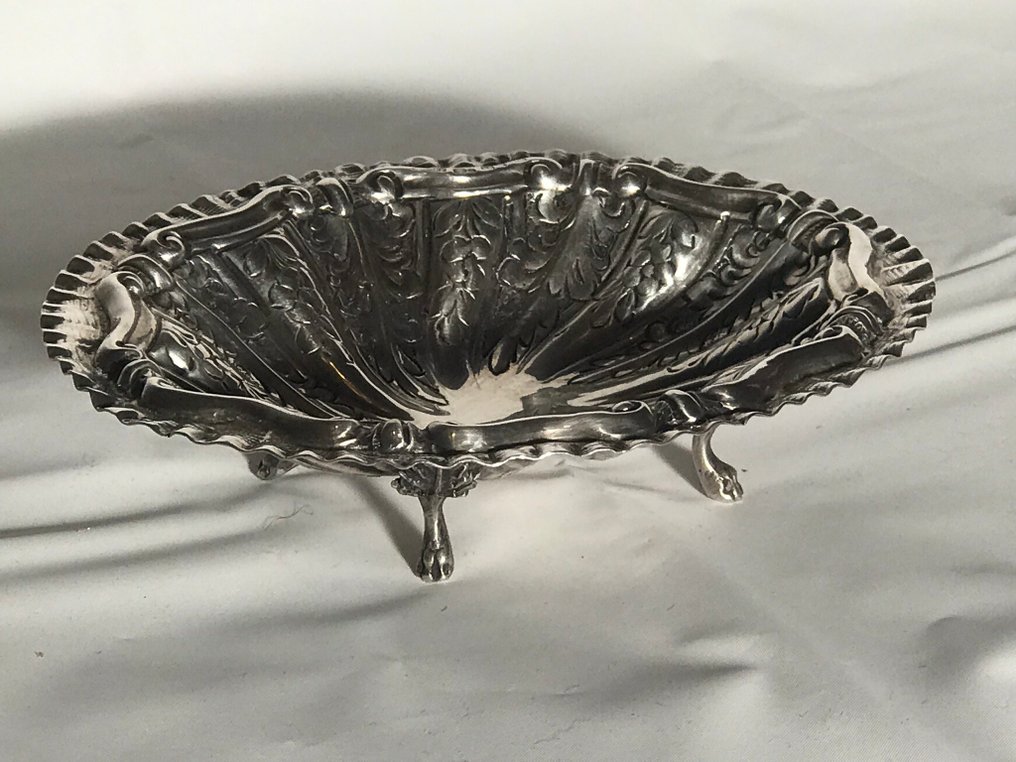Miracoli Romeo & C - c.1934, Milano - Fat - .800 sølv - Bonbonnière / Candy Dish #1.0