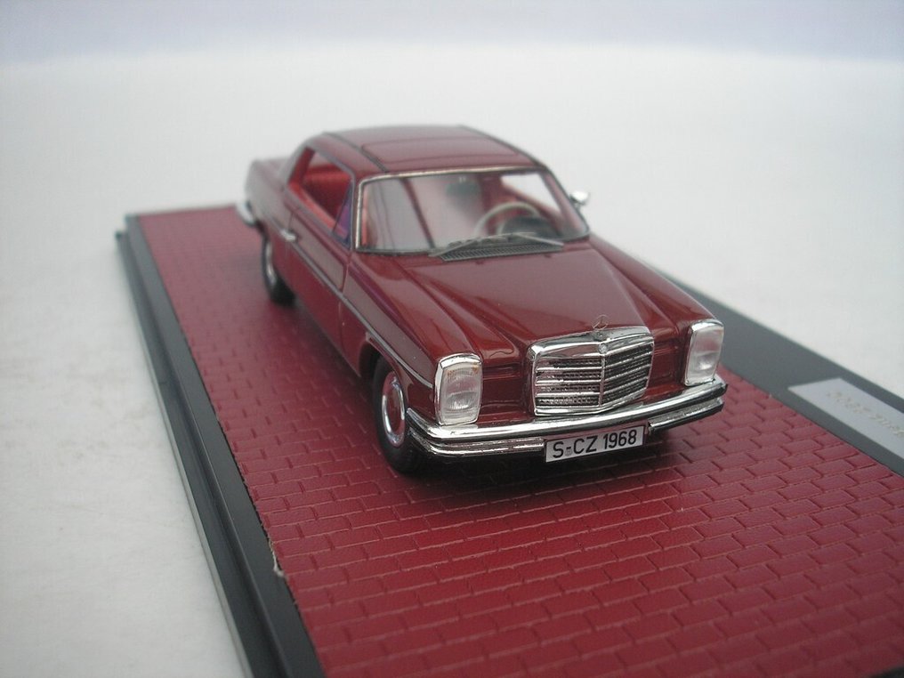 Matrix 1:43 - Modell autó - Mercedes Benz 250C - 1968 / 1973 - Red- 100 db #3.2