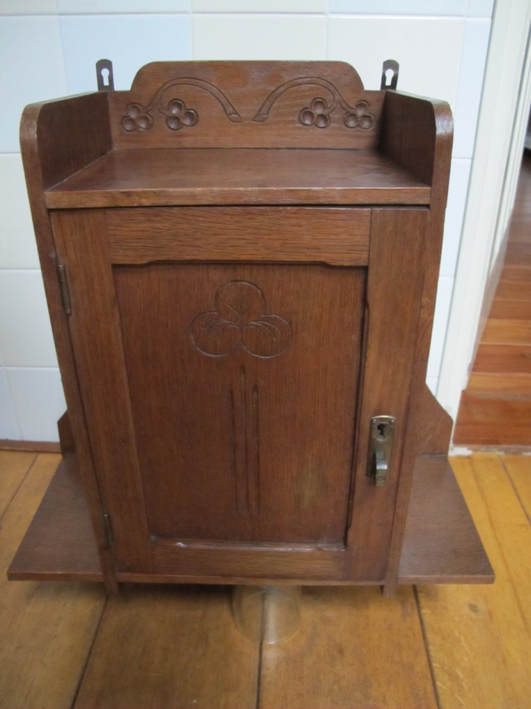 Ντουλάπι - Αντικείμενο από παλιά ξύλινο ντουλάπι σε στυλ Jugendstil, χρονολογίας 1850-1900, με μικρό ντουλάπι - Oak #1.0