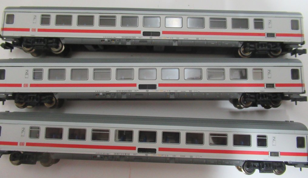 Minitrix N - 18216 - Σετ επιβατικού τρένου μοντελισμού (1) - 3 βαγόνια - DB Fernverkehr #3.2