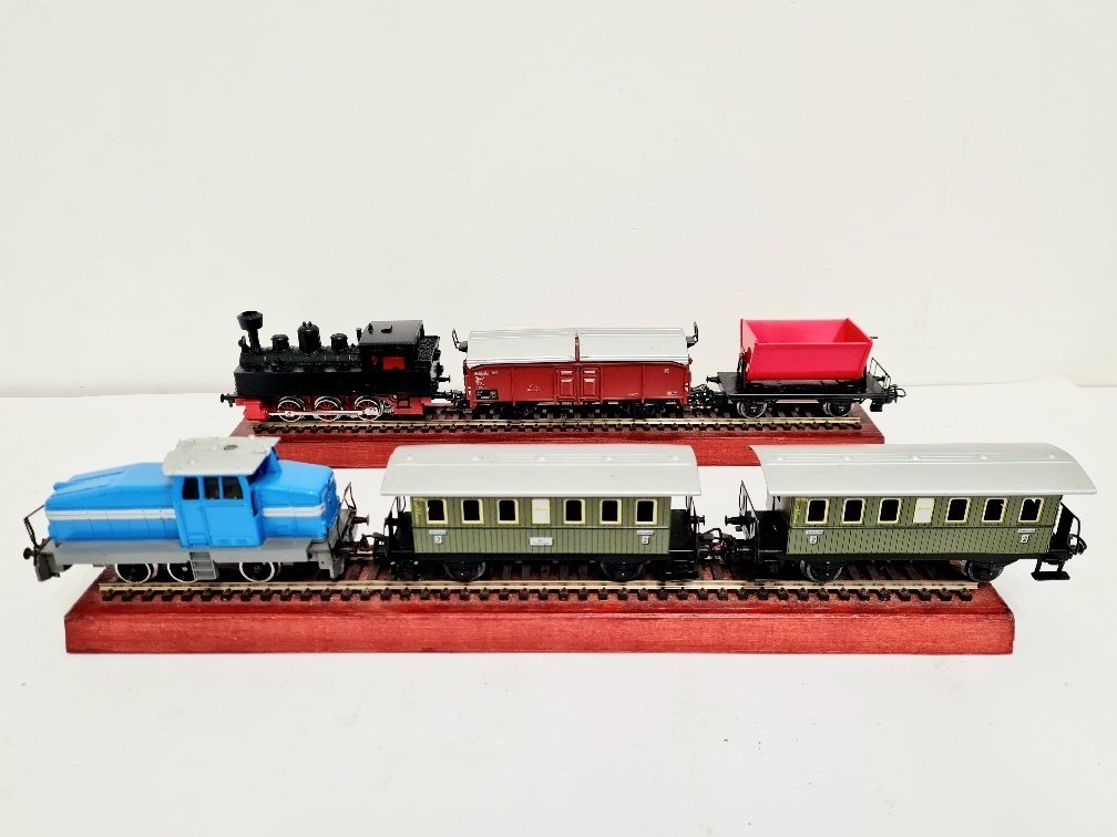 Märklin H0 - 3078-3090-4040-4513-4619 - 火車組合 (6) - 2辆机车配备4节车厢 #1.0