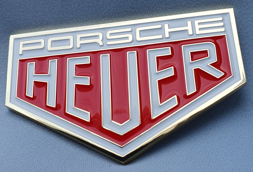 Διακριτικό - Grille Badge - PORSCHE - HEUER - Νότια Αμερική - 21ος #1.0