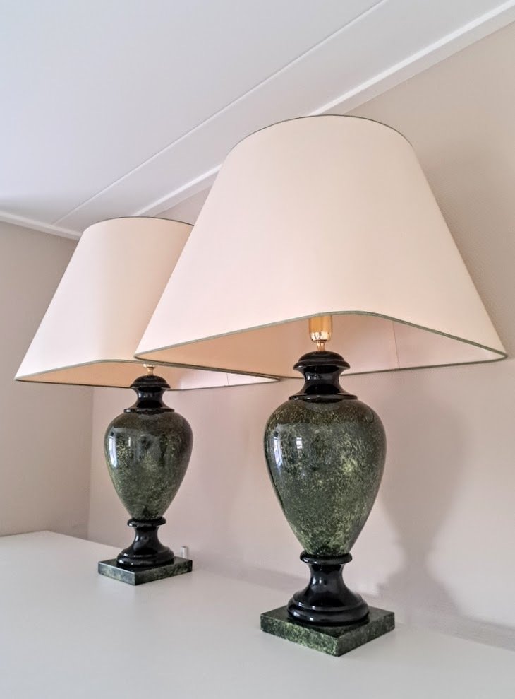 Table lamp (2) - A set of very large impressive ceramic table lamps - 81 cm high - 4 kg. #1.0