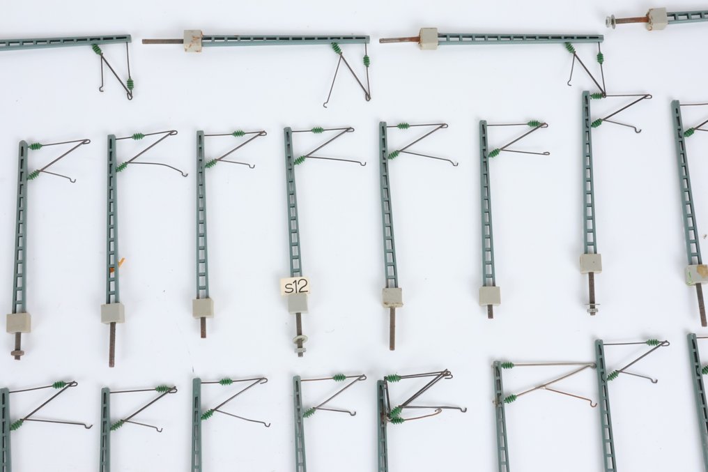 Sommerfeldt H0 - 185/186 - Catenary (77) - Single-track masts + 2 double-track middle masts #4.3