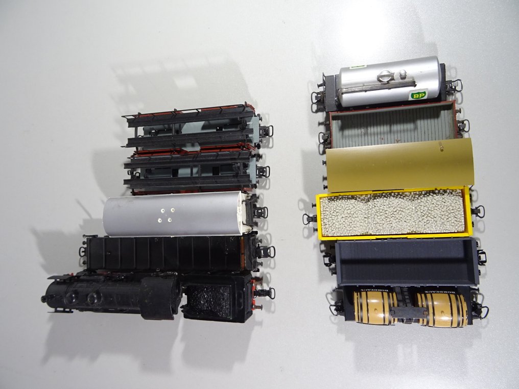 Märklin, Fleischmann H0 - 3003 - 連煤水車的蒸汽火車 (11) - 货运列车蒸汽机车BR 38配备10辆货车 - DB #3.2