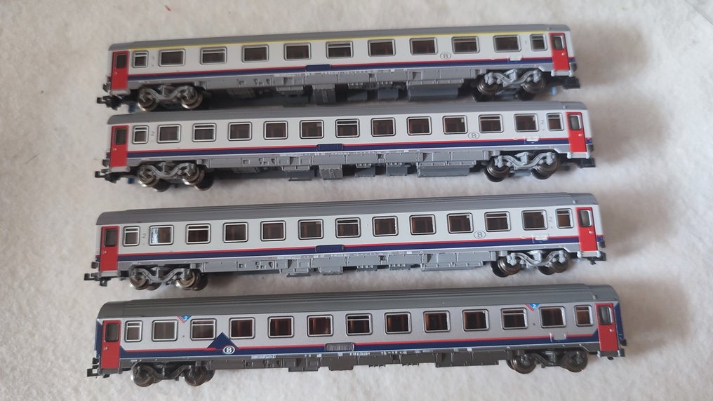 Fleischmann N - 814471/2/3 814487 - Model train passenger carriage set (4) - NMBS #1.0