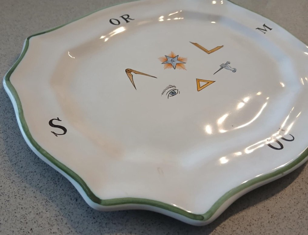 Religious objects - Faience, Handmade Masonic decor plate - 1980-1990 #2.1